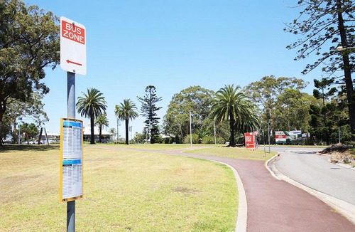 Lidcombe Apartment | Sydney Comfy, Unique, Free parking, Free Wifi