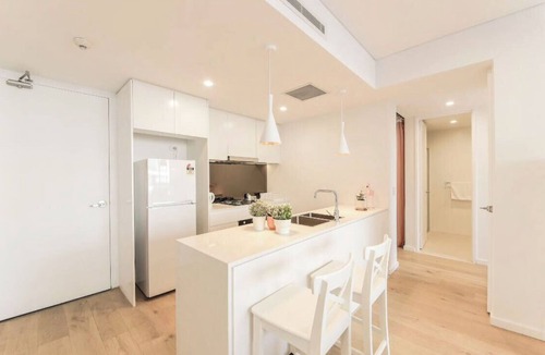 Rosebery Apartment | Sydney Rosebery apartment close Green square