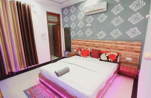 Basai Hotel | Taj Street Hostel