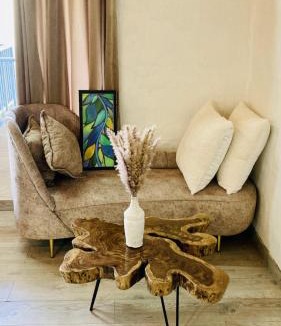Ramgarh Apartment | Tatsaaraa Kavan
