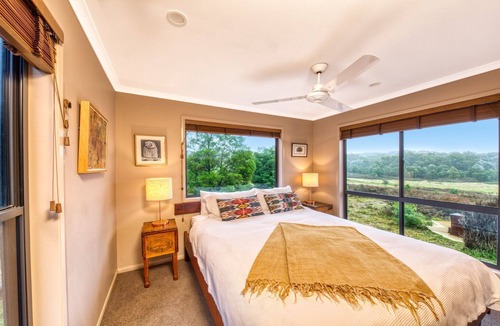 Brayton House | Tea Tree Hollow – inspired bush and eco holidaying