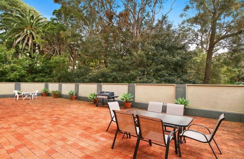 Terrigal Apartment | TERRIGAL BAY #9 | Pool in complex, close to beach | Accom Holidays
