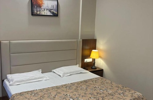 Greater Noida Apartment | tha minimalist stay
