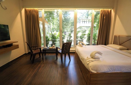 Yelagiri Resort | Thavika Silverwood Residence Yelagiri