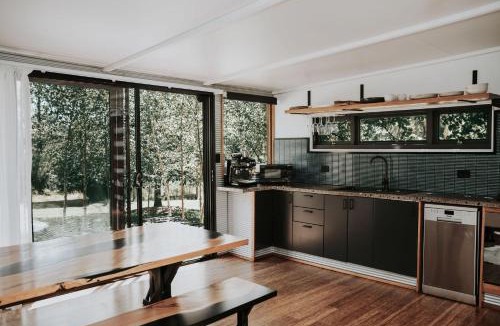Woodlands House | The Artemis Cottage
