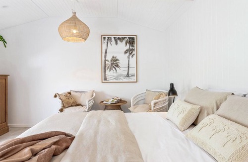 Vincentia House | The Beach Hut - Vincentia