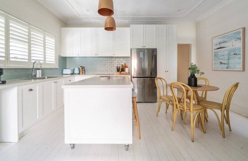 Bellevue Hill Apartment | 'The Bellevue' - Art Deco Abode, close to Bondi Beach!