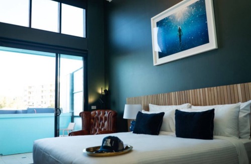 Bondi Beach Hotel | The BLUE Suite with Balcony