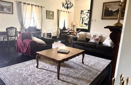 Mittagong Apartment | The Boston Ivy 1880 - The Residence