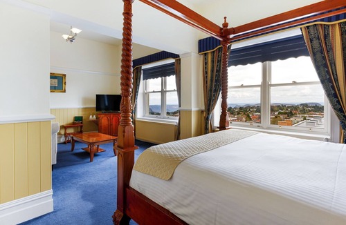 Katoomba Hotel | The Carrington Hotel