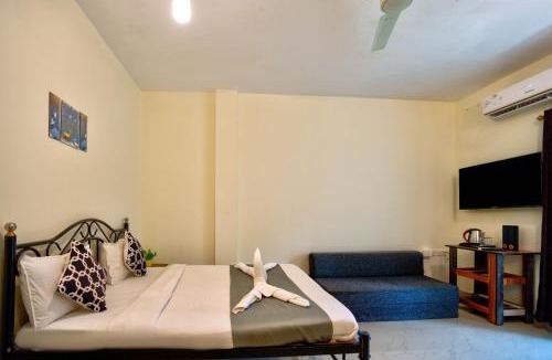 Candolim Hotel | The Coral Reef