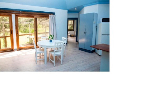 Mogo Cottage | The Cottage@TommghanRest Water Views of the Tomaga