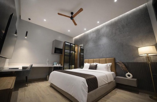 Taj Ganj House | The Cozy Chaos - Spa Jacuzzi -Private Terrace - Taj Mahal