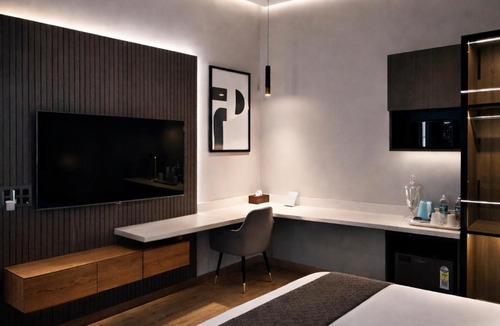 Taj Ganj House | The Cozy Chaos - Spa Jacuzzi -Private Terrace - Taj Mahal
