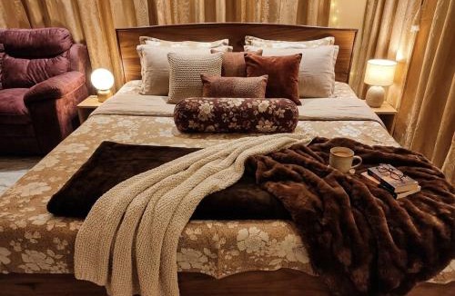 Mukundapur Apartment | The Cozy Retreat