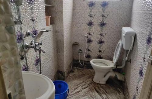 Mukundapur Apartment | The Cozy Retreat