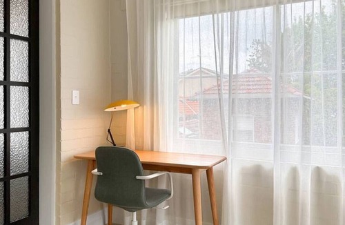 North Sydney Apartment | The Edward: Lux Retreat – Spacious 3BR Apartment