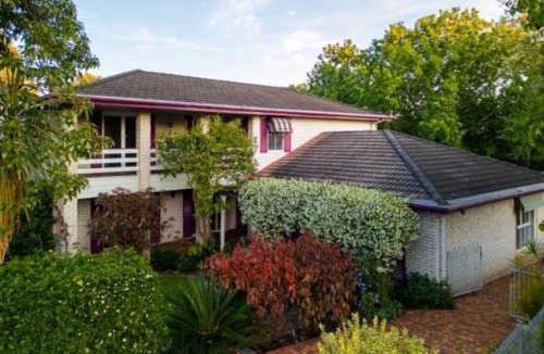 Wentworthville House | The Entertainer