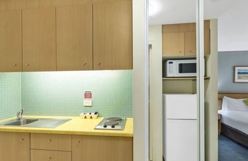 The Entrance Apartment | The Entrance Waterfront Apartment 216