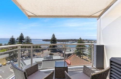The Entrance Apartment | The Entrance Waterfront Resort, Unit 617 - Water V