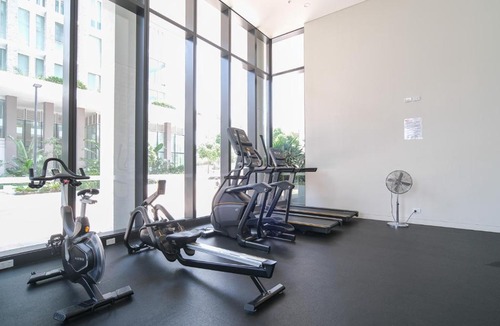 Lidcombe Apartment | The Fifth Avenue - Free Parking - Olympic Park