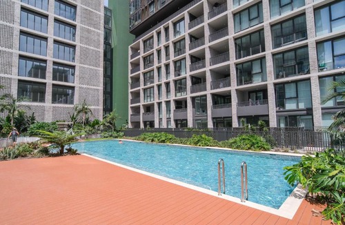 Lidcombe Apartment | The Fifth Avenue - Free Parking - Olympic Park