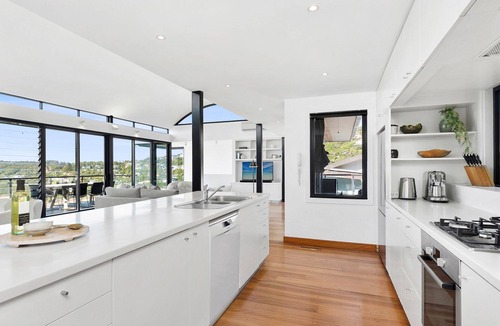 Whale Beach House | The Glass House by TCC