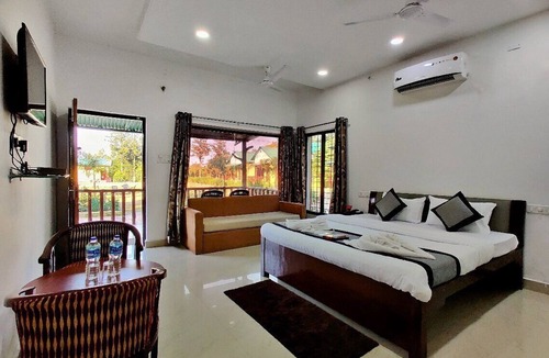 Jabalpur Hotel | The Grand Gopala