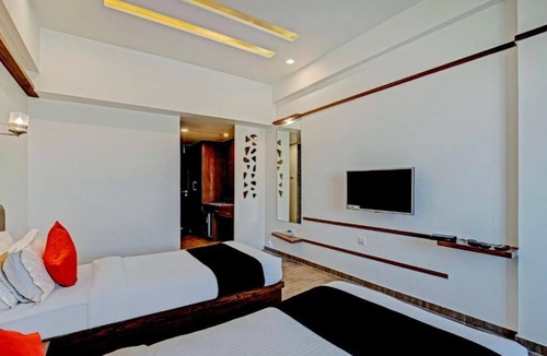 Dhuva Hotel | THE GRAND IMPERIAL HOTEL