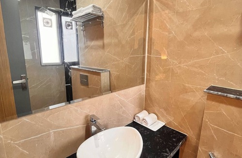 Greater Noida Hotel | The Grand Oasis Hotel & Resort