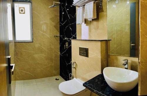 Greater Noida Hotel | The Grand Oasis Hotel & Resort