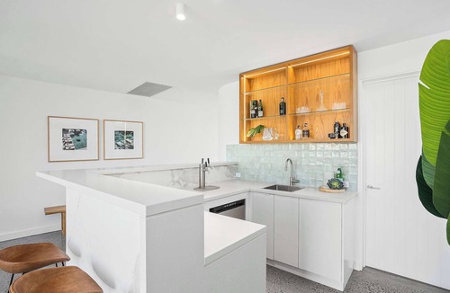 Shellharbour House | The Grand Ocean Vista - Heated Pool, Spa, Lift, Luxury Accommodation