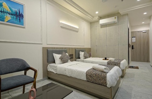 Maninagar Hotel | The Grand Platinum Hotel