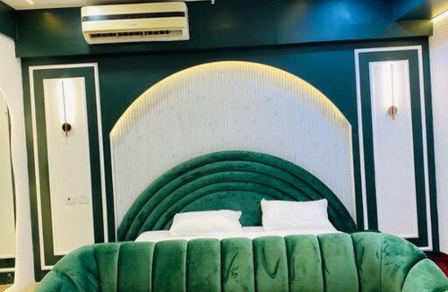 Gomti Nagar Apartment | The green house