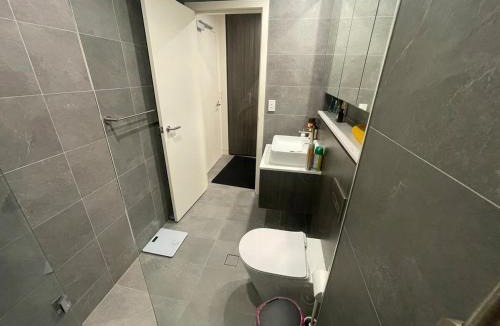 Homebush Apartment | The Happy Place - 2B2Bath 5min to ACCOR Stadium