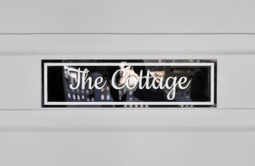 Bowral House | The Hidden Door Bowral Cottage - The Love of Bowral