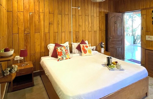 Hosur Hotel | The Hideaway Hosur by evaddo stays