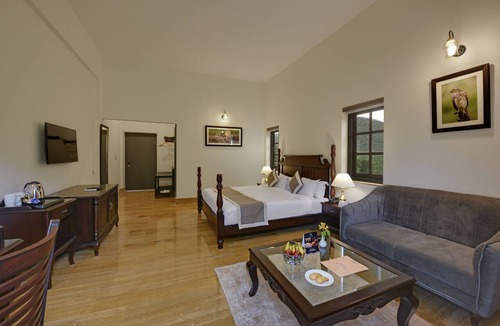 Bedla Hotel | The Hunting Lodge