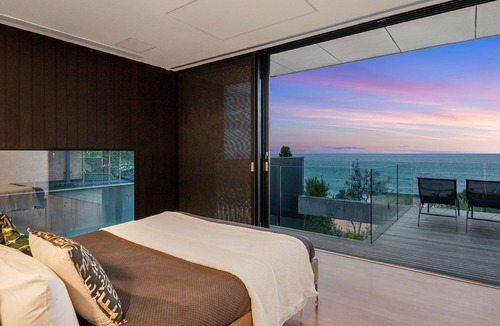 Whale Beach House | THE HUTT by Palm Beach Holiday Rentals