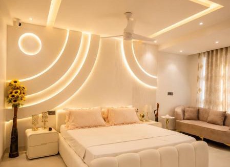 Gurugram Villa | The Ivory Mansion Ultra Luxury 4BR Villa with Rooftop Jacuzzi & Party lounge