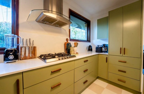 Bellbird Heights House | The Keelendi House | Hunter Valley Spa Retreat