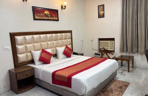 DLF City Hotel | The Lalit Vibes