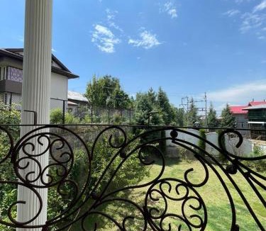 Srinagar Villa | The Landing Nest - Villa