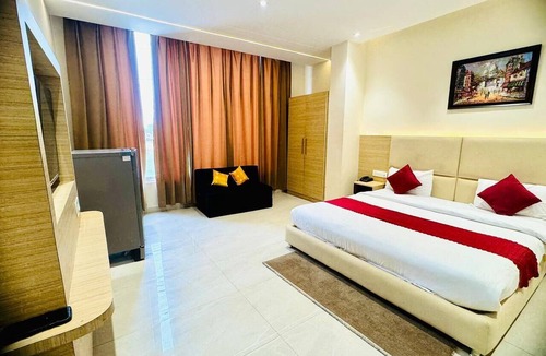 Jhansi Hotel | The Lotus Hotel