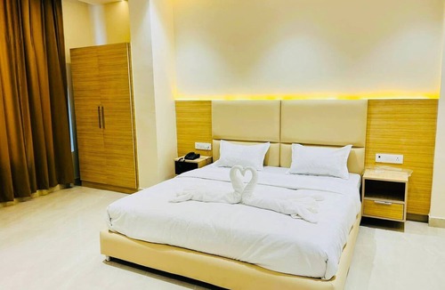 Jhansi Hotel | The Lotus Hotel