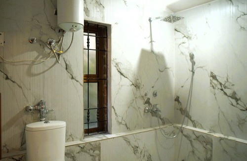 Taoru Hotel | The Mannat Farms