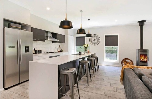 Medway House | The Medway, Modern & Space-ous!