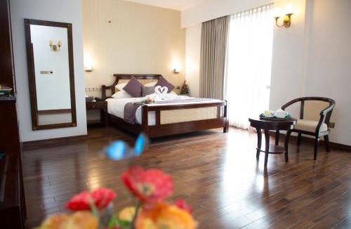 Banani Hotel | The Midori by Lakeshore, Gulshan , Dhaka