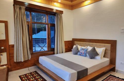 Kumharsain Hotel | The Morel House - A Forest Retreat