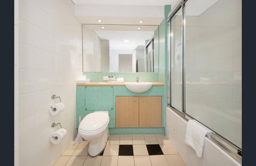 The Entrance Apartment | The Oaks Waterfront Resort, Unit 421